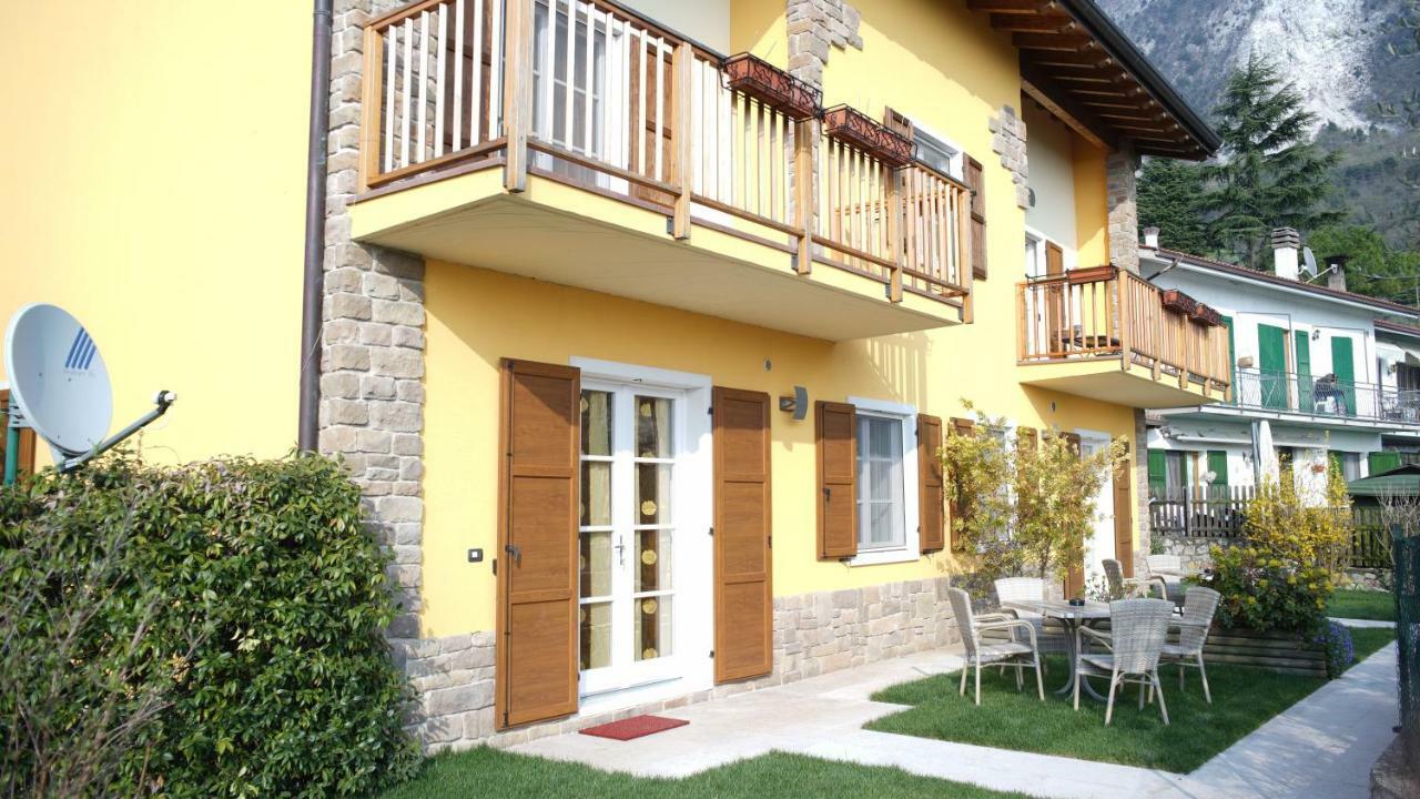 Appartamenti Tasel With Heated Pool Malcesine Exterior photo