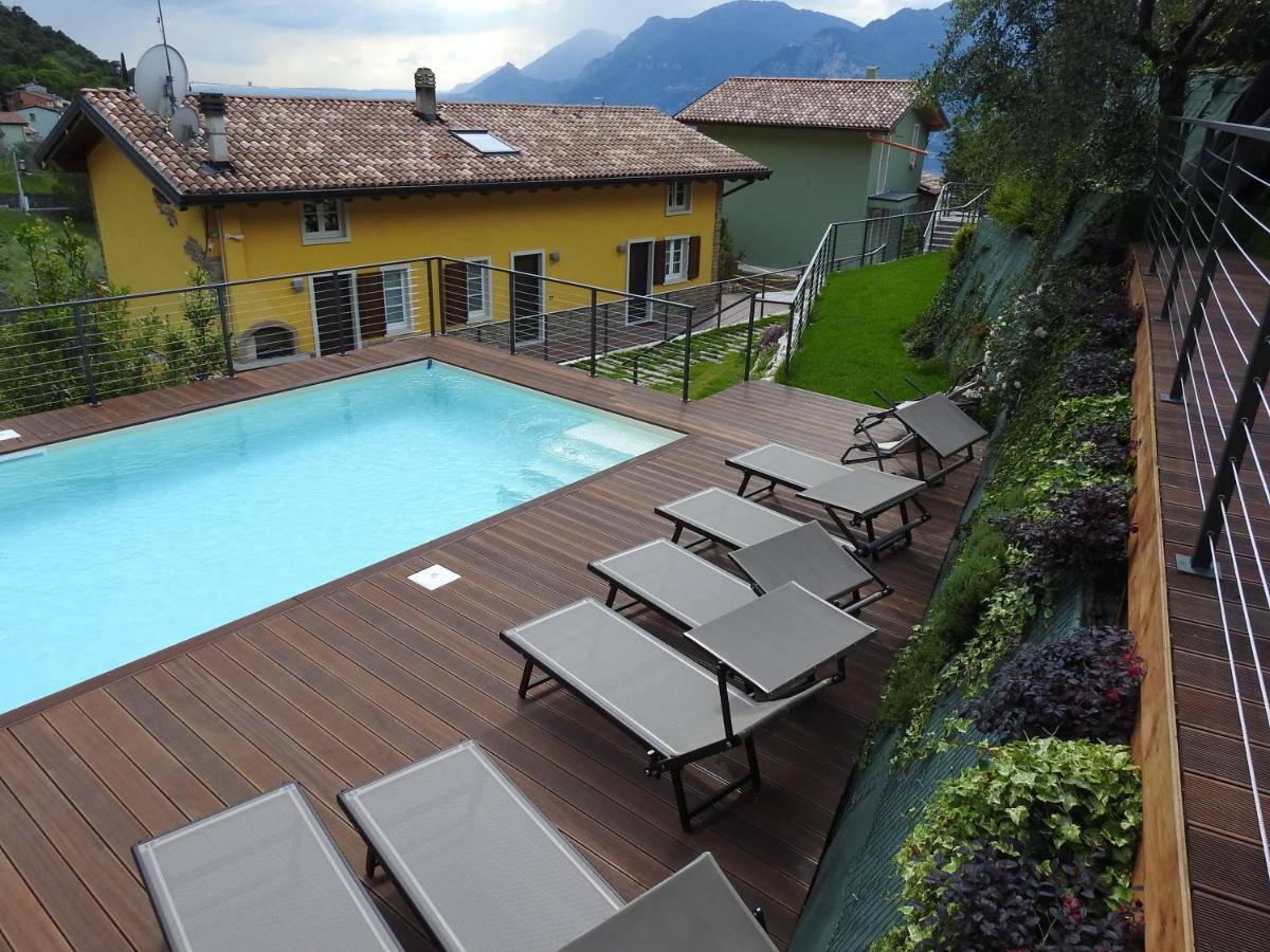 Appartamenti Tasel With Heated Pool Malcesine Exterior photo